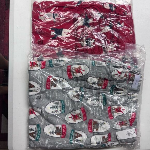 Women’s Festive Pajama Bottom pants Gray red Polar bears Christmas NWT - Picture 2 of 4